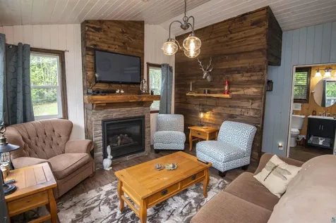 89 Boulder Boulevard Hovland MN 55606
