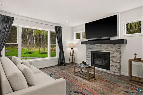 3041 Bald Eagle Circle Duluth MN 55804