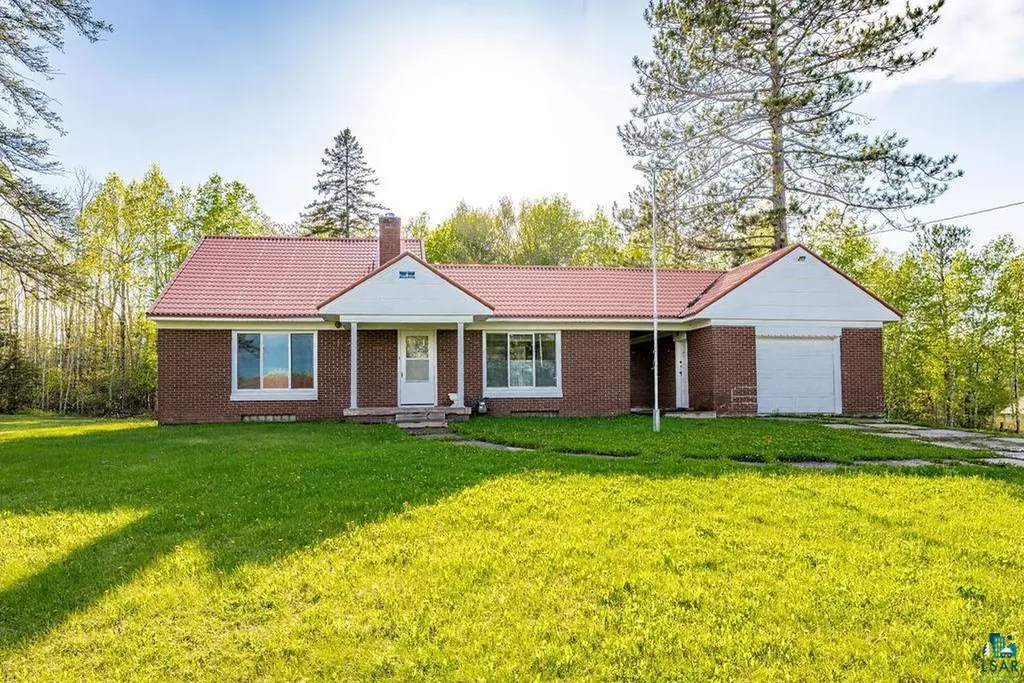 4543 S County Road E South Range WI 54874