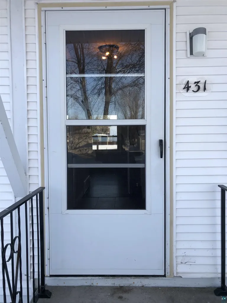 431 Kelly Creek Duluth MN 55811