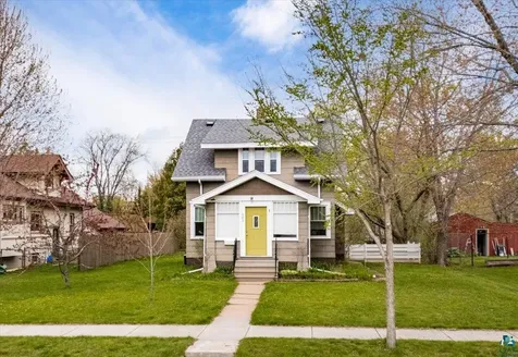 903 E 5th Street Superior WI 54880