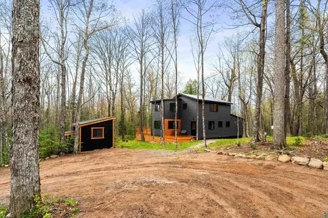 5915 Old Miller Trunk Highway Duluth MN 55811