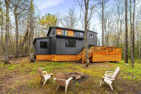 5915 Old Miller Trunk Highway Duluth MN 55811
