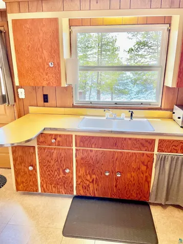 10493 Lake Drive Hibbing MN 55742