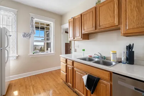 1432 E 4th Street Duluth MN 55805