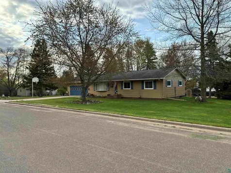 714 W 5th Street Washburn WI 54891