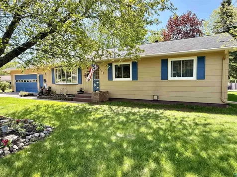 714 W 5th Street Washburn WI 54891