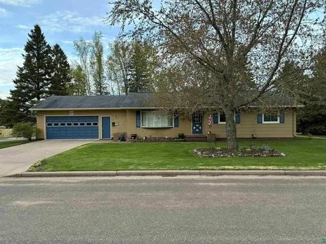 714 W 5th Street Washburn WI 54891