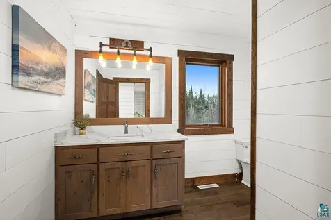 6164 Kennedy's Landing Road Silver Bay MN 55614