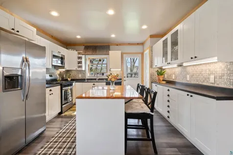 1815 E 12th Street Superior WI 54880