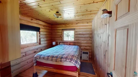 109 Tom Overlook Trail Hovland MN 55606