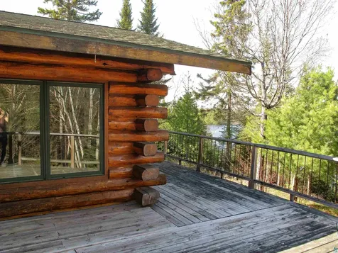 109 Tom Overlook Trail Hovland MN 55606