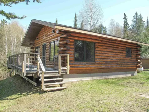 109 Tom Overlook Trail Hovland MN 55606