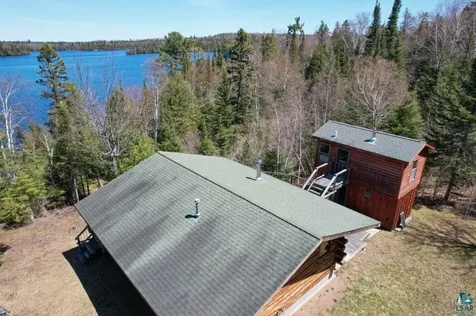 109 Tom Overlook Trail Hovland MN 55606