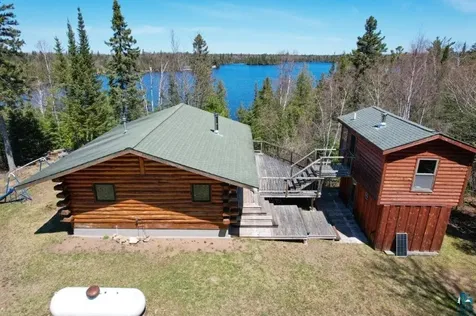 109 Tom Overlook Trail Hovland MN 55606