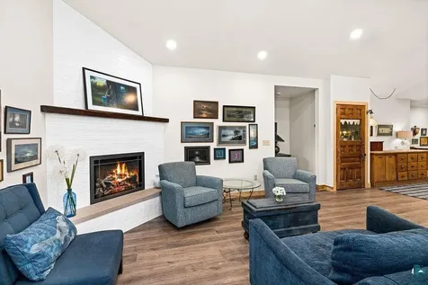 33 Billings Lane Superior WI 54880