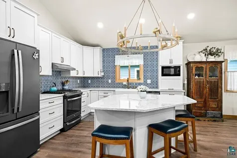 33 Billings Lane Superior WI 54880