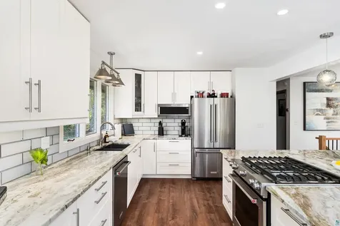 2144 Harvard Avenue Duluth MN 55803
