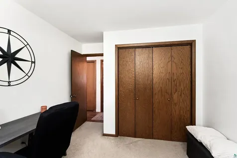 2144 Harvard Avenue Duluth MN 55803