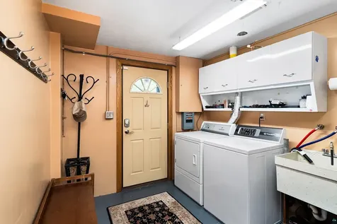 2144 Harvard Avenue Duluth MN 55803