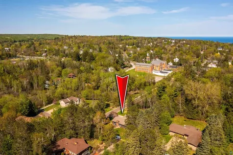 2144 Harvard Avenue Duluth MN 55803