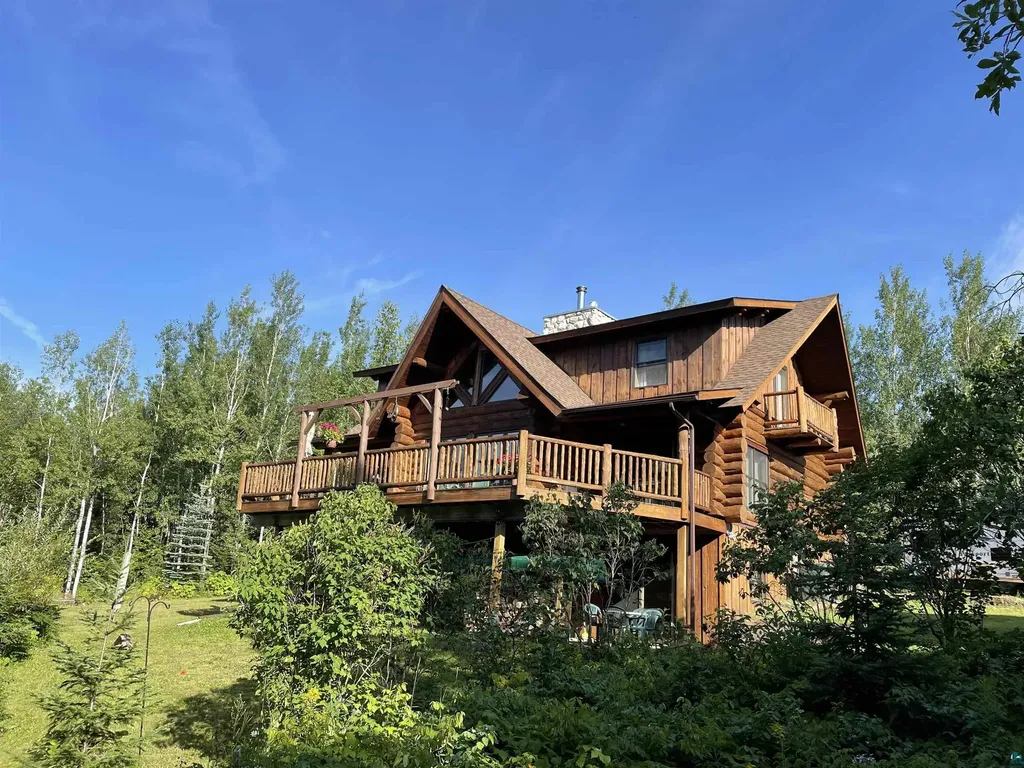 1886 County Road 7 Grand Marais MN 55604