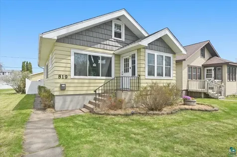 819 N 22nd Street Superior WI 54880