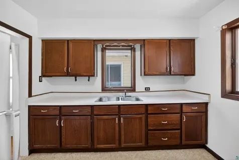 2711 W 9th Street Duluth MN 55806