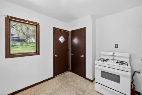 2711 W 9th Street Duluth MN 55806
