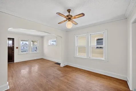 2711 W 9th Street Duluth MN 55806