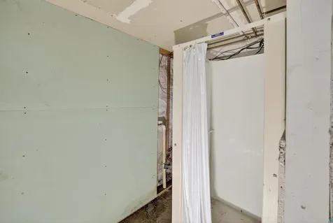 2711 W 9th Street Duluth MN 55806