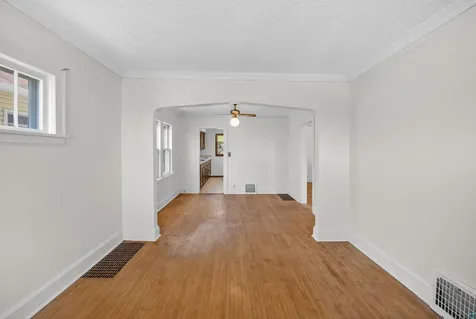2711 W 9th Street Duluth MN 55806