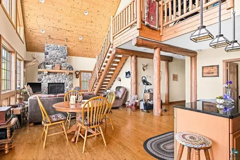 4087 Loggers Trail Two Harbors MN 55616