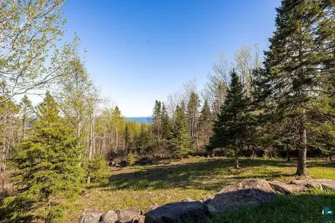 4087 Loggers Trail Two Harbors MN 55616