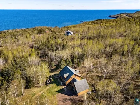 4087 Loggers Trail Two Harbors MN 55616