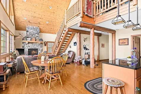 4087 Loggers Trail Two Harbors MN 55616