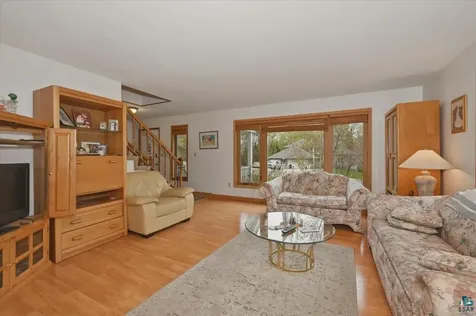 905 Mellwood Avenue Duluth MN 55804