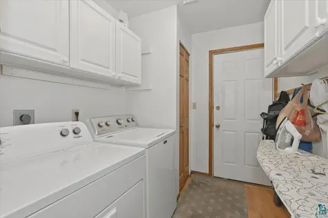 905 Mellwood Avenue Duluth MN 55804