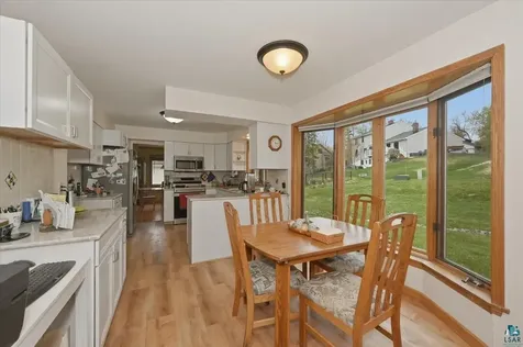 905 Mellwood Avenue Duluth MN 55804