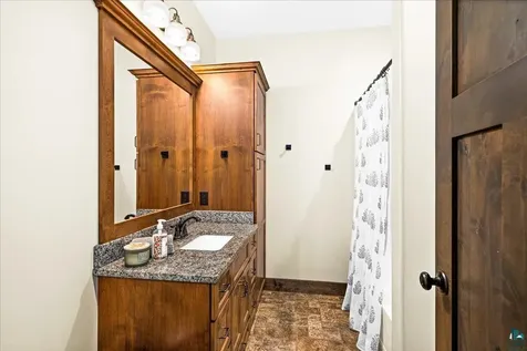 6364 Bergquist Road Duluth MN 55804