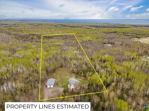 6364 Bergquist Road Duluth MN 55804