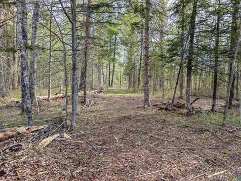 992 Nemadji River Road Holyoke MN 55749