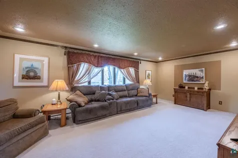 130 Linda Drive Aurora MN 55705-0000