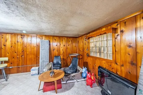 1107 Douglas Avenue Eveleth MN 55734-0000