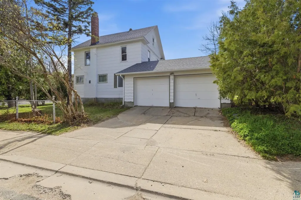825 Fayal Road Eveleth MN 55734