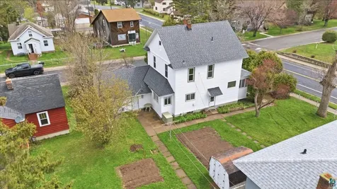 825 Fayal Road Eveleth MN 55734