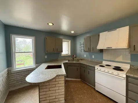 509 N 21st Avenue W Duluth MN 55806
