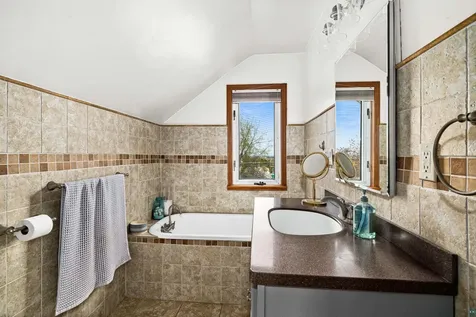 4118 W 7th Street Duluth MN 55807