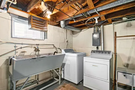 4118 W 7th Street Duluth MN 55807