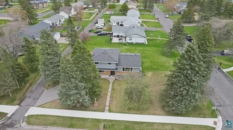 2240 Catlin Avenue Superior WI 54880